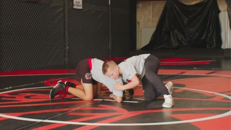 Controlling the Front Headlock