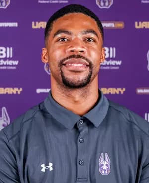 Elijah Burns