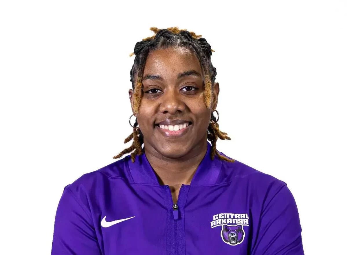 Jewel Smalls