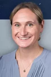 Mia Nonnenberg portrait